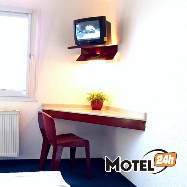 Motel 24h City Airport Mannheim Zimmer foto